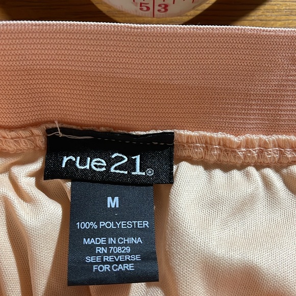 RUE 21 TULLE LINED SKIRT! M ROCKABILLY PUNK - Picture 6 of 6